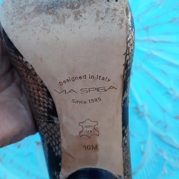 😁VIA SPIGA Snakeskin Heels - Picture 8 of 8